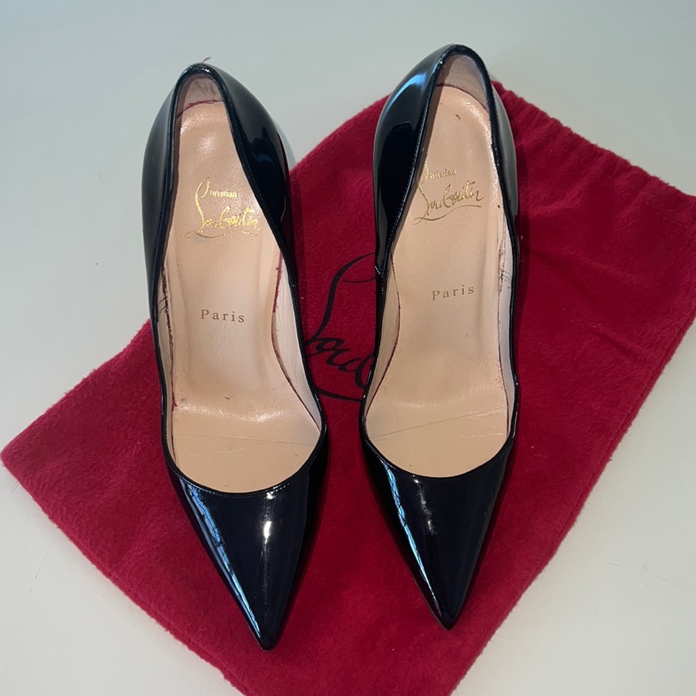 Christian Louboutin So Kate US37